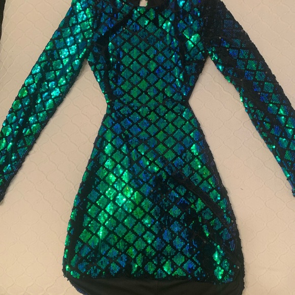 Forever 21 sequence cut out dress. - Picture 5 of 7